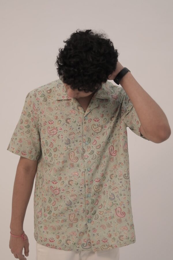 Oversized Chikankaari Embroidered Shirt 'The Gagan'
