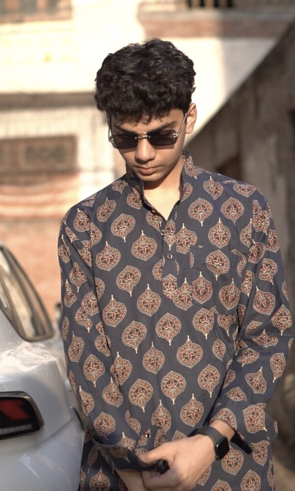 Ajrak Oversized Cotton Full Shirt ‘Darpan’